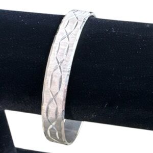 Vintage MONET Silver Tone Etched Criss Cross Design Bangle Bracelet